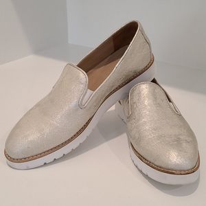 Johnston & Murphy Penelope Loafer (Ice Crackle)